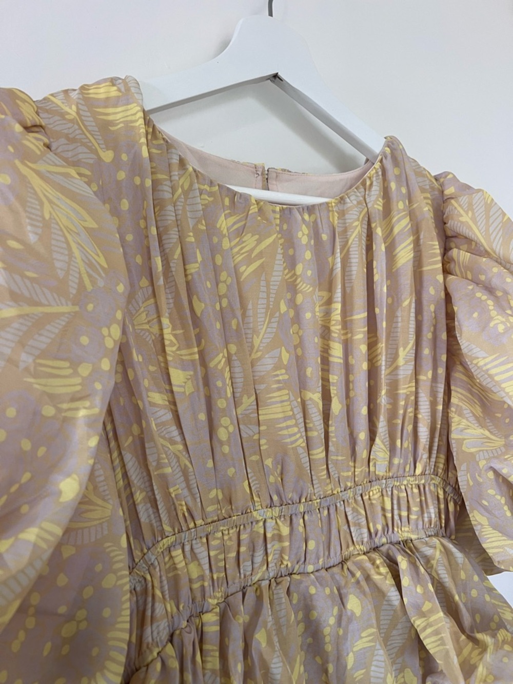 Tiered Puff-Sleeve Midi Dress in Pale Yellow - Picture 4 of 5